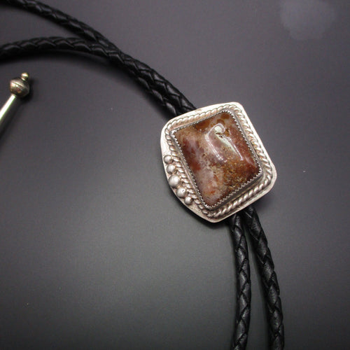 bolo tie