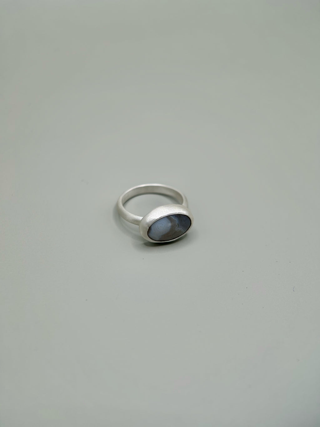 ESSENCE RING