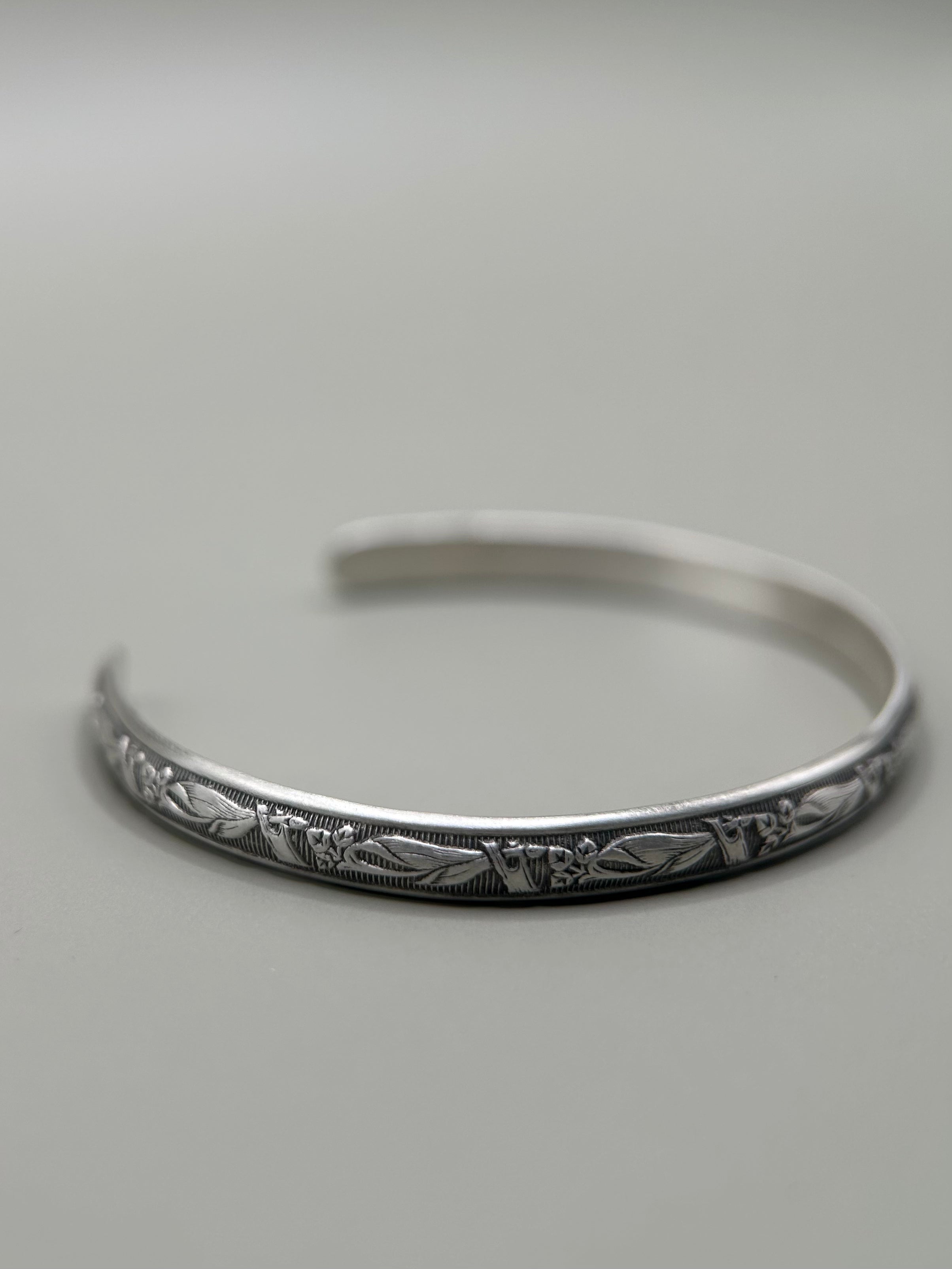 ORNATE CUFF