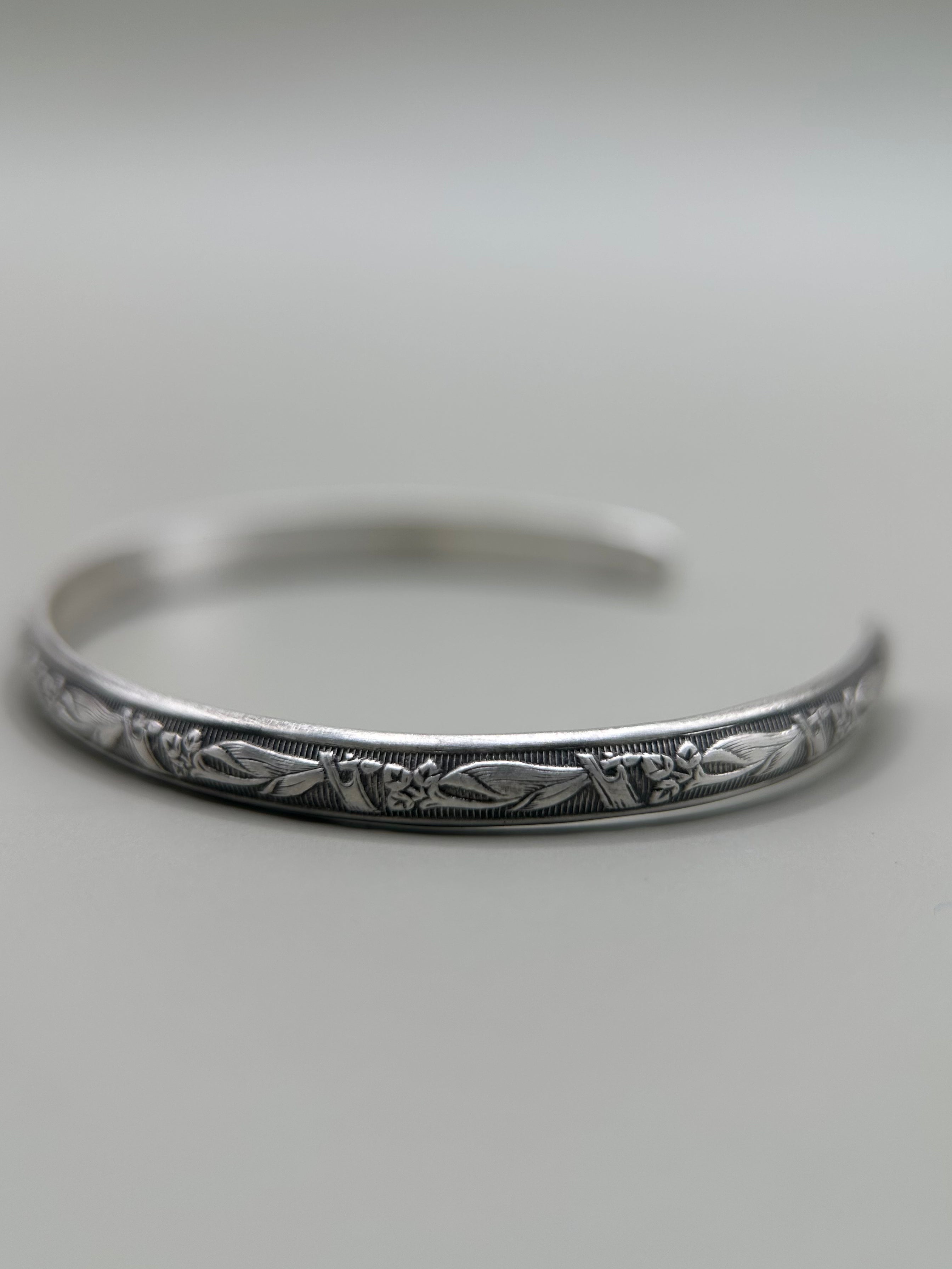 ORNATE CUFF