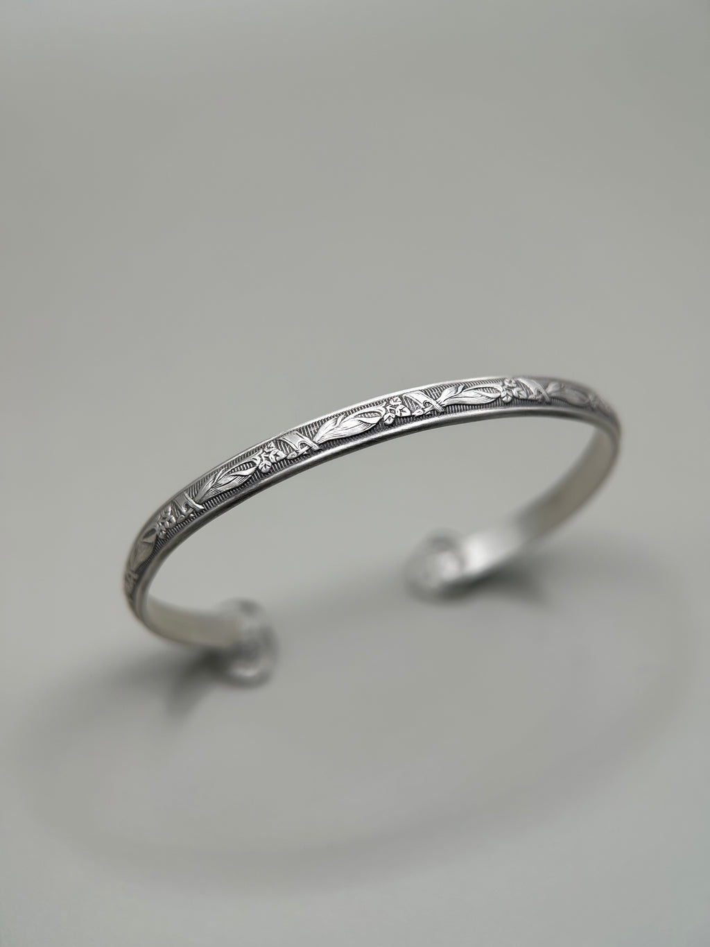 ORNATE CUFF